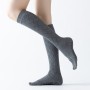 Chaussettes de yoga moyennes chaussettes à cinq doigts chaussettes de piles non glissantes, taille: une taille (gris foncé)