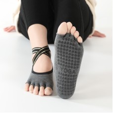 Nicht schlupffreie Quergurt mit Fünf-Finger-Yoga-Socken (halbe Finger dunkelgrau)