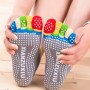 Ein Paar Fünf-Toe-Schlupf-Yoga-Socken für Frauen, eine Größe, zufällige Farbdelieferung, Stil: mit Ferse